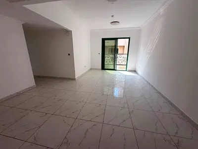 اجمل ثلاث غرف وصاله مويلح الجديده قريبه من المدارس مع شهر مجاني وباركينج مجاني | استور للتخزين وخزائن بالحائط موقع مميز قريب من جميع الخدمات