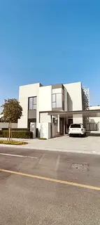 Corner 5BR Villa | Vacant | Pool & Park View