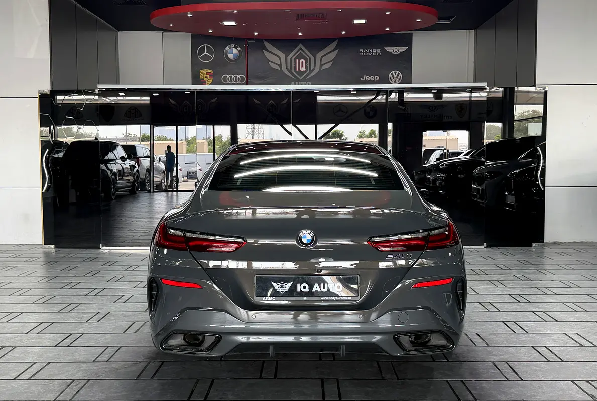 BMW 8-Series 2023