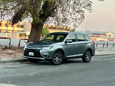 V6 Full options 7 seaters 4x4 FSH not negotiable for serious buyer فل اوبشن السعر نهائي