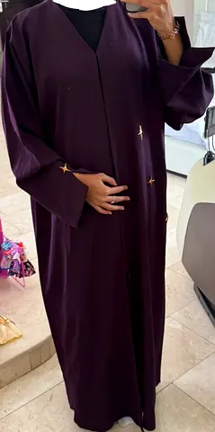 Dark Plum Abaya with Subtle Star Embroidery - Very Good Condition, Never used, Size 56
