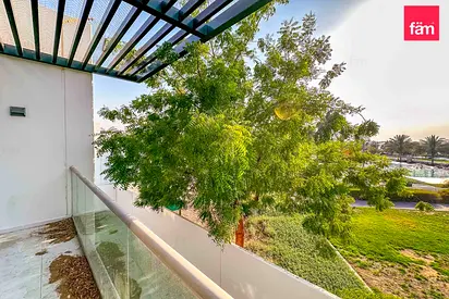 Single Row | V3 Type | 6 Bed | Pool View
