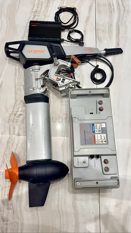 Torqeedo 2.0 5hp Electric Outboard with Battery and Charger /Trolling Motor