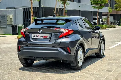 2023 Toyota C-HR — фото 6