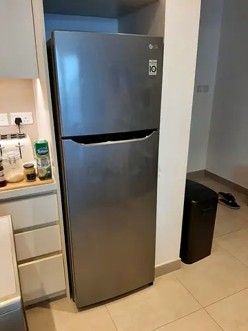 Lg brand Refrigerator like new condition