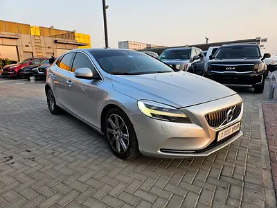 2019 Volvo V-CLASS 照片 2