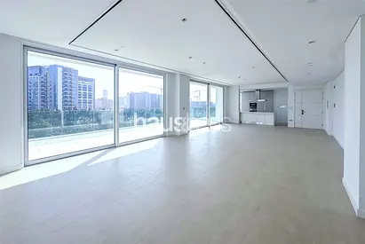 Extra Large Terrace | Huge Layout | Luxury Unit
