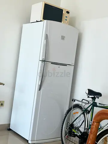 TOSHIBA Two door Large Fridge