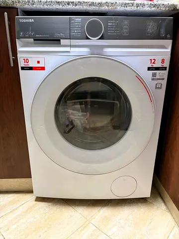 Toshiba 10kg Front Load Washer Dryer (Integrated) - Good Condition