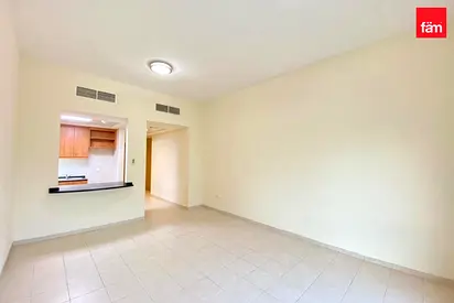 Closed Kitchen Ii Prime Location Ii Vacant Ii