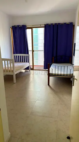 Room with balcony in TCA for ladies only