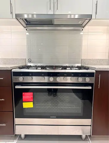 Siemens full gas cooking 90 by 60 cm latest model like new condition