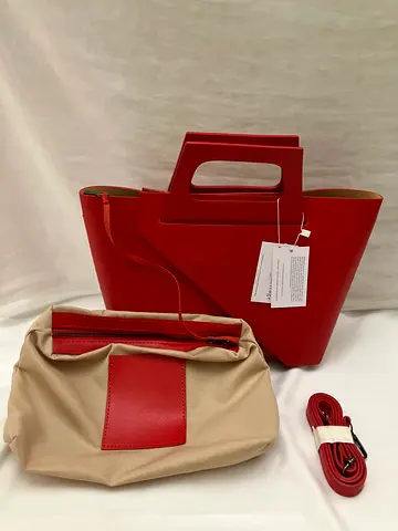 Hand bag