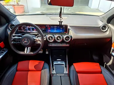 2025 Mercedes-BENZ GLA — миниатюра 9