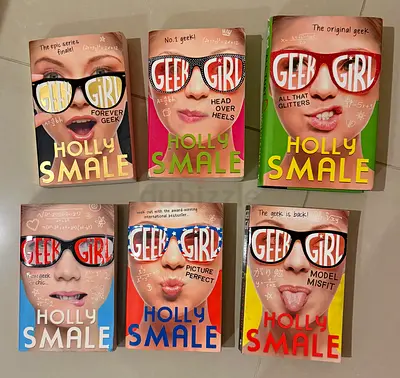 Set of 6 geek girl books