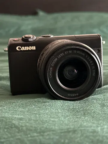 Canon EOS M100 with EF-M 15-45mm Lens