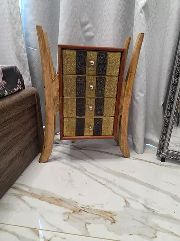 Wooden 4-Drawer Decorative Bedside Cabinet with Curved Legs
