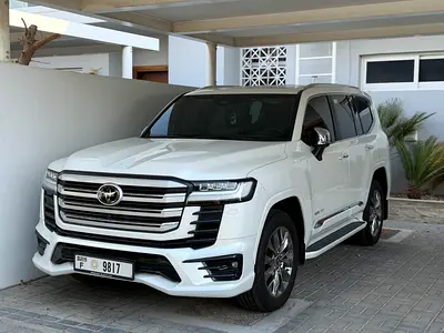 Toyta Land Cruiser VXR Twin Turbo 2025 Under warranty and Service package Till 150000 km