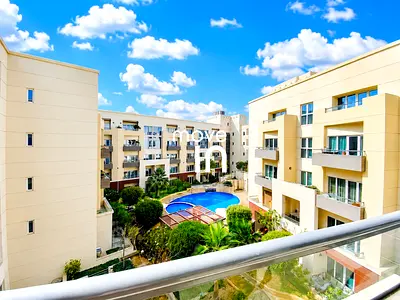 Fantastic Pool View|Vacant on Transfer| Storage