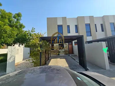 Luxurious 2 bedroom with maid room corner villa for rent