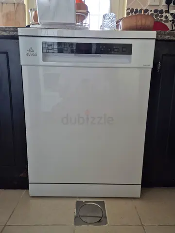 Evvoli Freestanding Dishwasher – 14 Place Settings – Excellent Condition