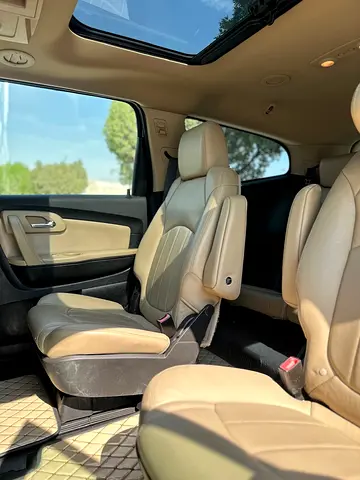 صورة 17 لـ 2011 Chevrolet TRAVERSE