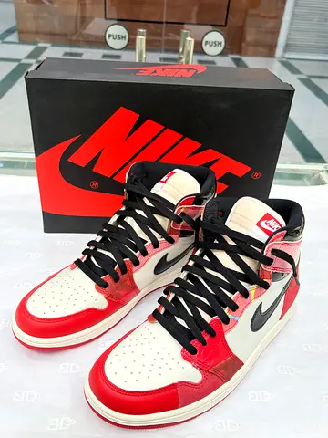 Nike Air Jordan 1 High - Chicago (White/Red/Black) - Size Available