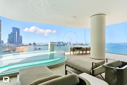 ** Elegant Beachfront Living | Bluewaters View **