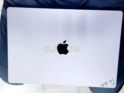 MacBook M1 Pro 16 - 32GB RAM 512GB Storage