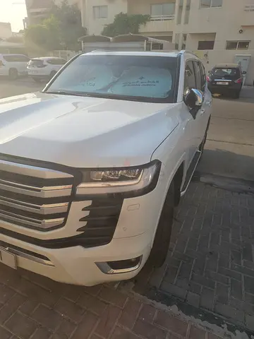 Toyota Land Cruiser VXR 2023 GCC Specs