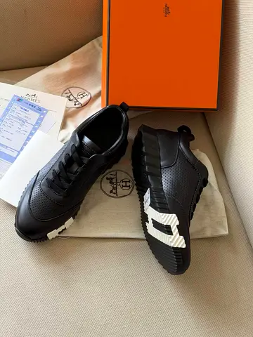 Hermes Bouncing sneakers in black