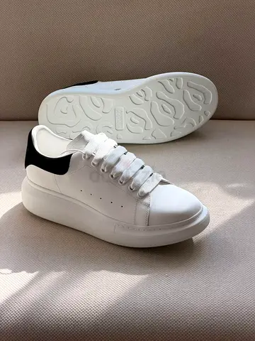 Alexander McQueen Oversized sneakers