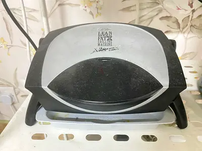 George Foreman Style Electric Grill / Sandwich Maker - Used