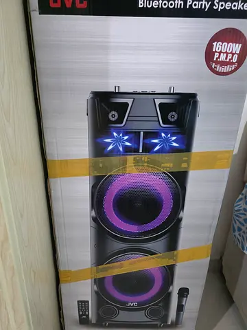 Jvc party box and Black + Decker Airfryer for sale