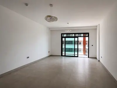 STUDIO | UNFURNISHED | READY | OPTION OPEN