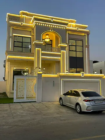 Al-Haliou 1-5 master bedrooms (all en suite), maid's room - on the roof, 7 bathrooms, central air c