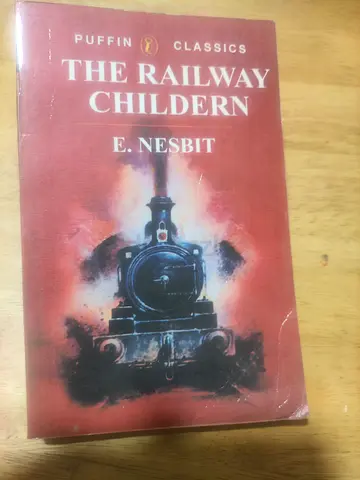The Railway Children by E. Nesbit - Puffin Classics (Used)
