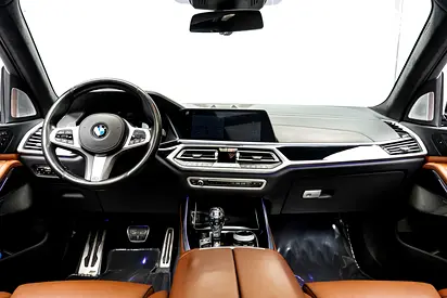 2021 BMW X7 — миниатюра 15