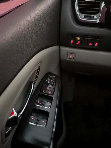 2018 KIA CARNIVAL 缩略图 17