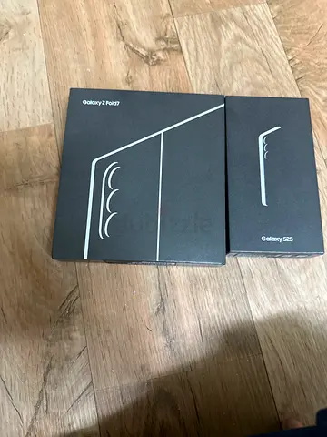 Samsung galaxy fold7 brand new condition like box pack uk model urgently sale only cash deal