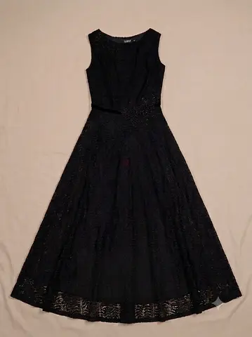Black Lace Sleeveless long Dress - Elegant Fit Flare
