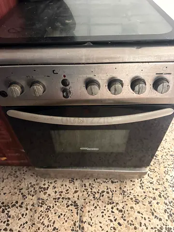 3 burners are working, but they sometimes require a lighter for ignition.