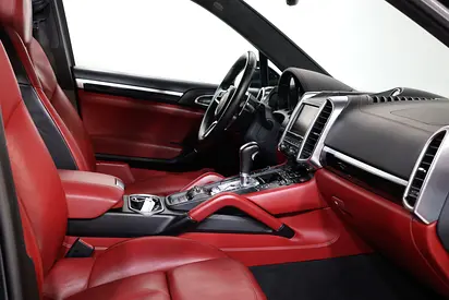 2016 Porsche CAYENNE 缩略图 13