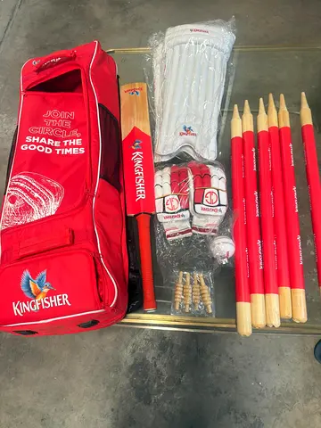 Kingfisher cricket kit