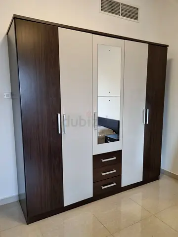 Bedroom with 5 door wardrobe