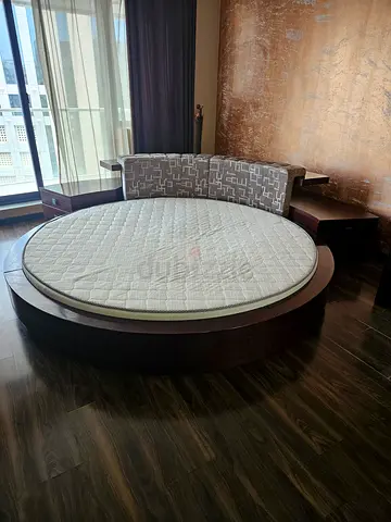 Round Wooden Bed Frame with Mattress - Excellent Condition