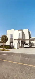 Corner 5BR Villa | Vacant | Pool & Park View