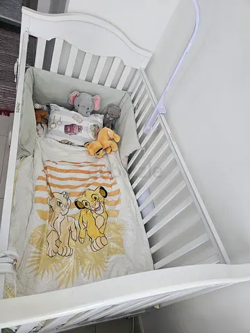 Baby Crib/ Cot (junior - babyshop)