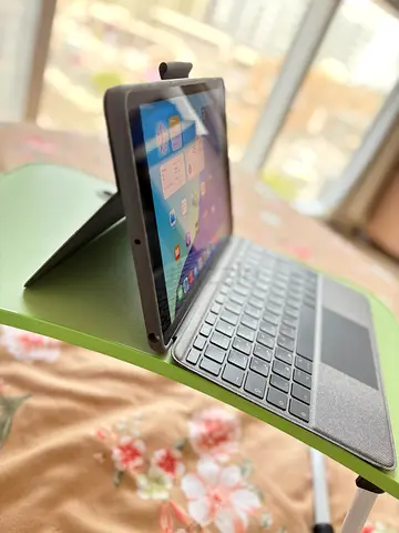 Apple iPad 9 with Keyboard Cover excellent condition
