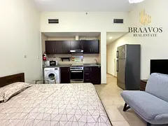 W/ BALCONY | VACANT | GREAT AMENITIES